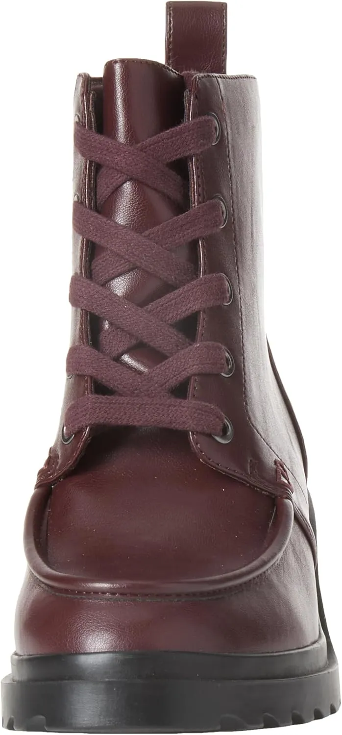 Amazon Essentials Women's Moc Toe Boot