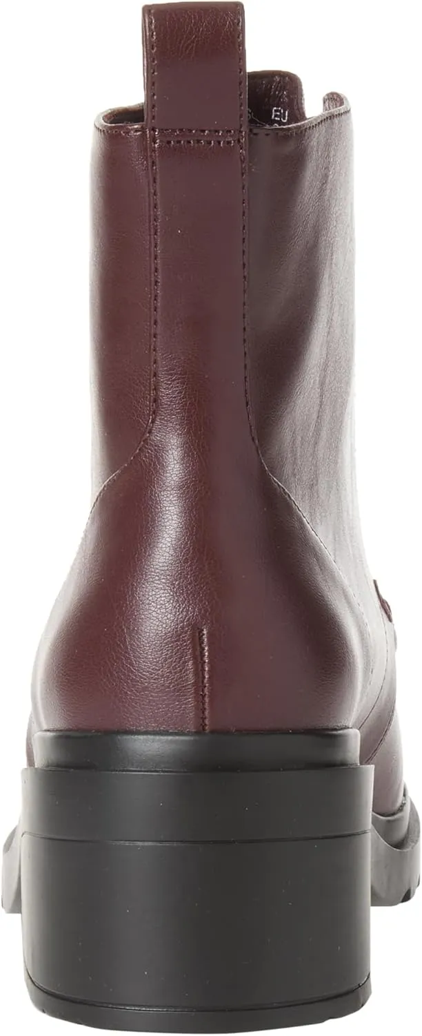 Amazon Essentials Women's Moc Toe Boot