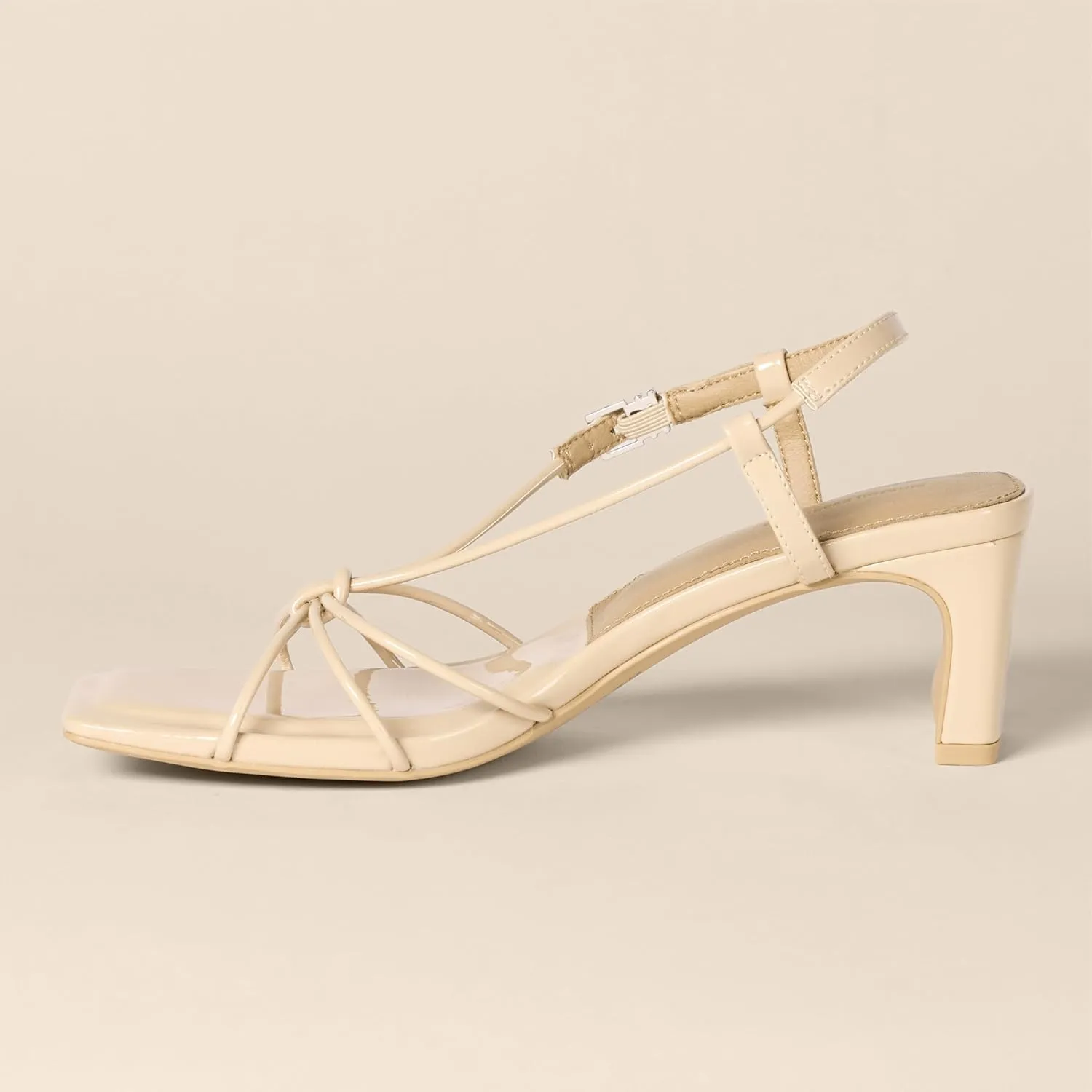 Amazon Essentials Women's Strappy Block Heel Sandals