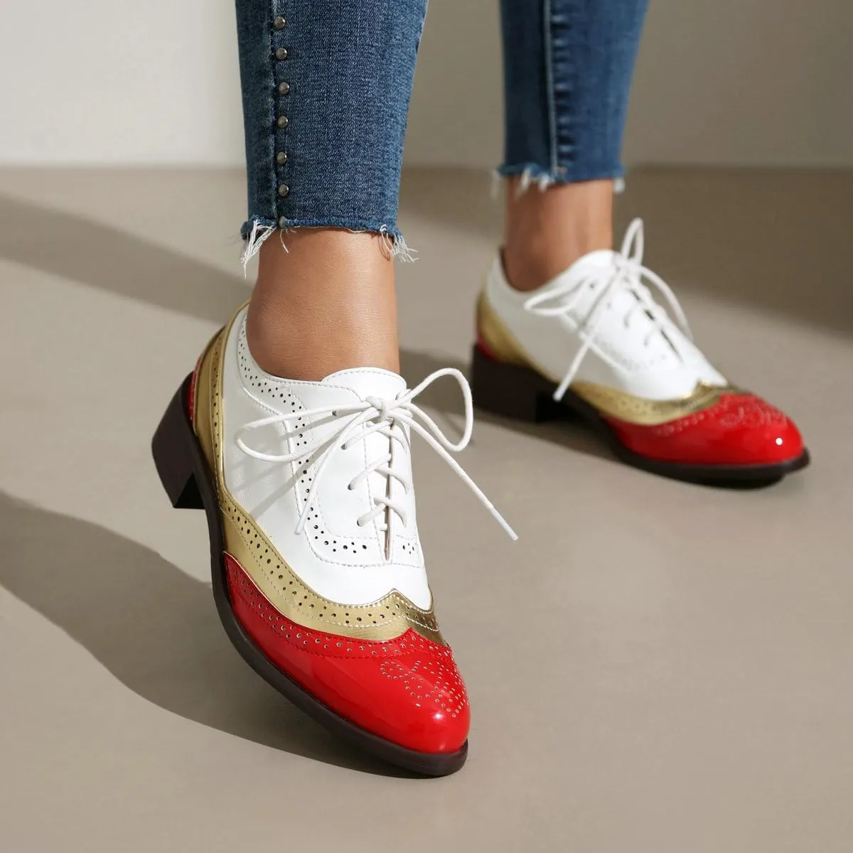 Betastella Womens Vintage Lace Up Wingtip Oxfords Brogue Oxford Shoes Chunky Low Heel Round Toe Pumps Shoes