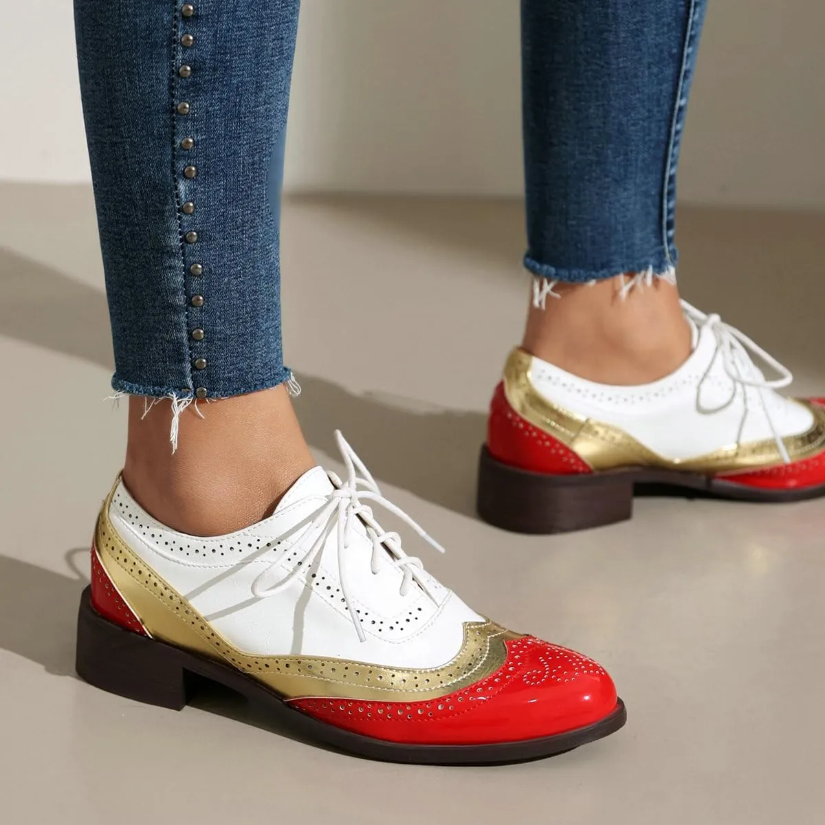Betastella Womens Vintage Lace Up Wingtip Oxfords Brogue Oxford Shoes Chunky Low Heel Round Toe Pumps Shoes