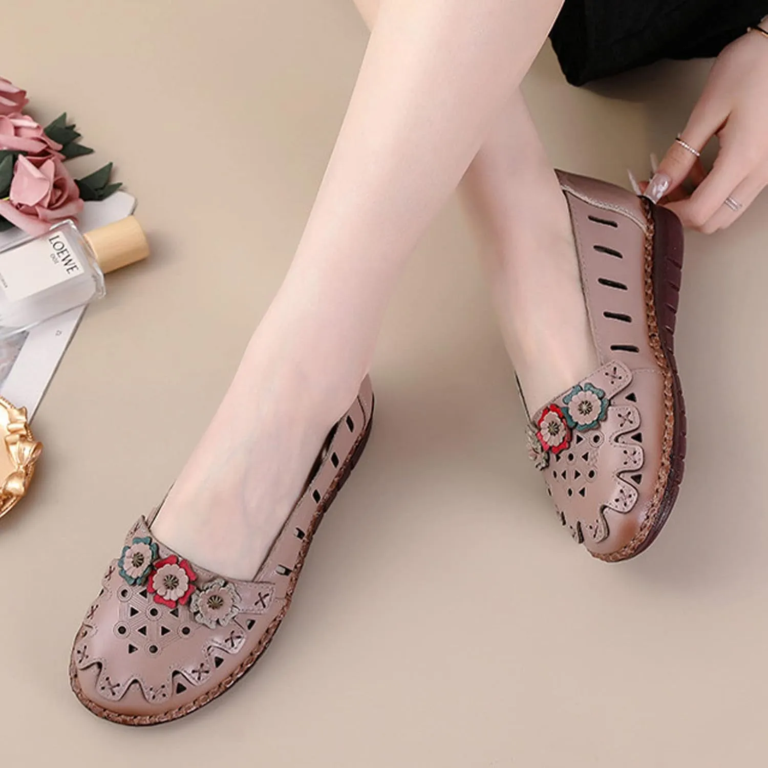 BlackeEight Women's Leather Loafers Flats Sandals,Summer Comfort Closed Toe Vintage Flowers Slip-on Ox Softsole Dress Casual Shoes