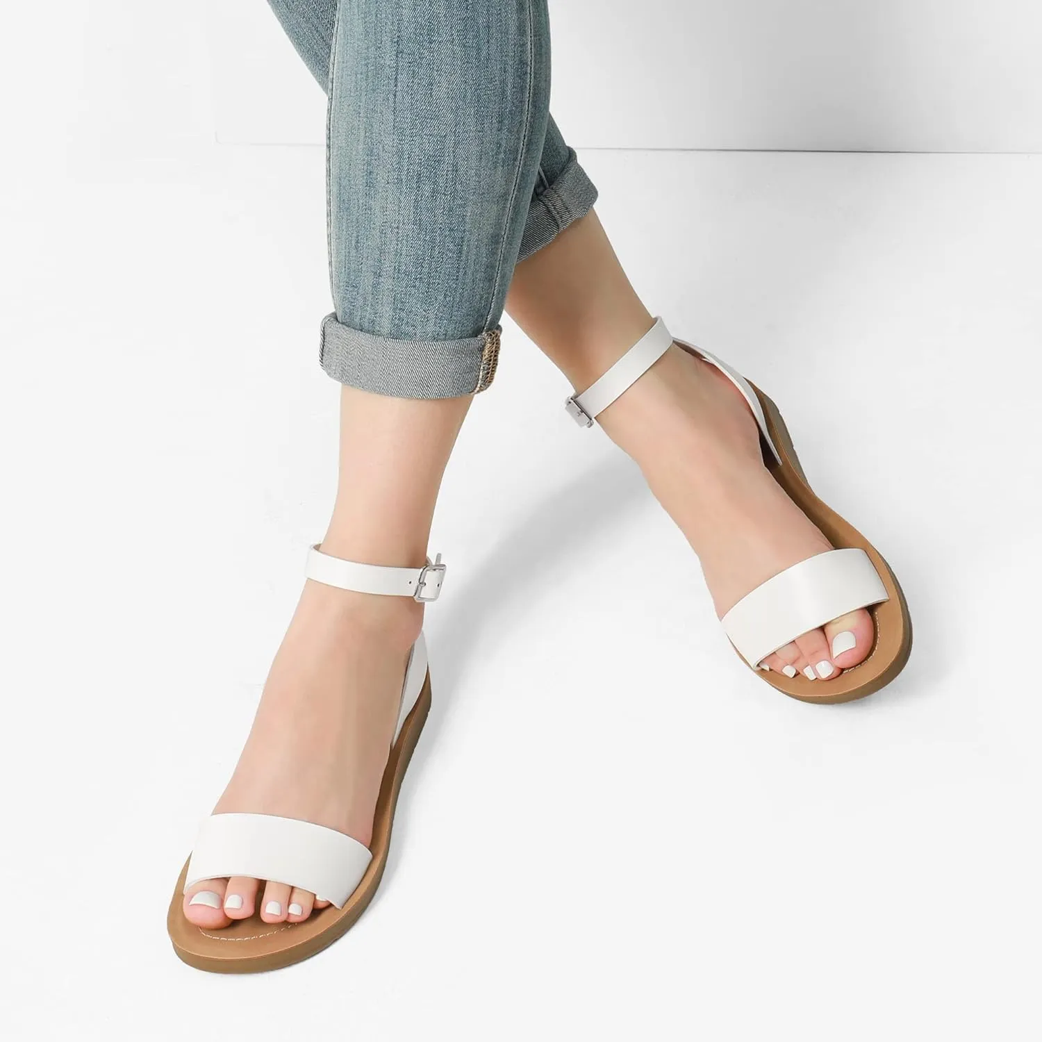 DREAM PAIRS Women’s One Band Ankle Strap Buckle Flat Sandals
