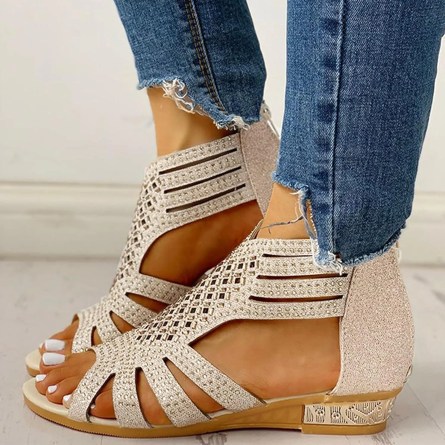 Eduavar Wedge Sandals for Women, Women Sandals Lace Trim Ring Toe Floral Flat Sandals Dressy Summer Beach Sandals