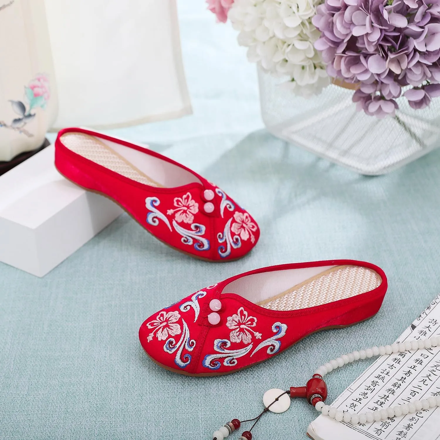 Embroidered Flower Women's Shoes Backless Mules Comfortable Flats Round Toe Loafers Chinese Style Canvas Slippers Cute Sandals