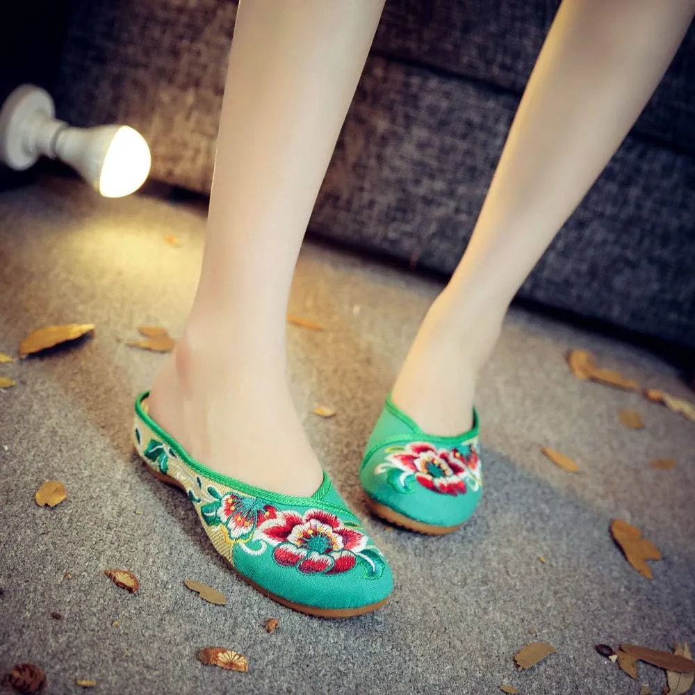 Embroidered Flower Women's Shoes Backless Mules Comfortable Flats Round Toe Loafers Chinese Style Canvas Slippers Cute Sandals