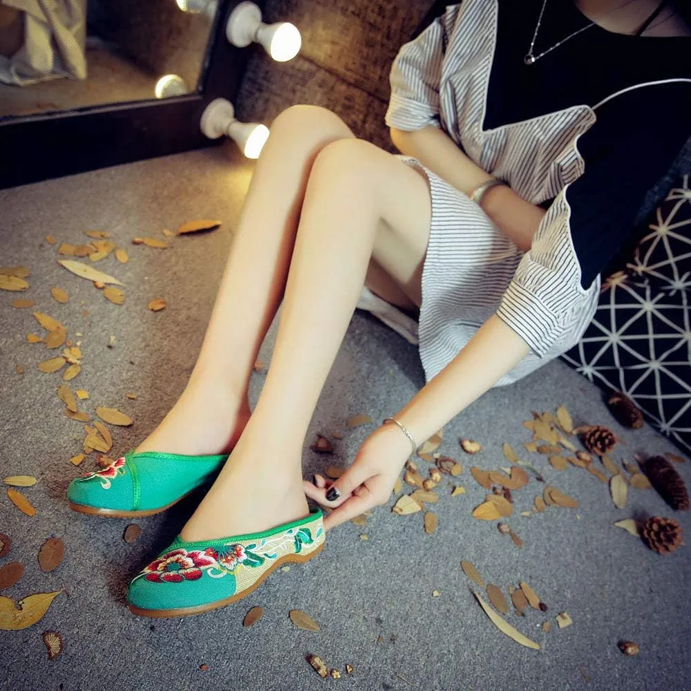 Embroidered Flower Women's Shoes Backless Mules Comfortable Flats Round Toe Loafers Chinese Style Canvas Slippers Cute Sandals