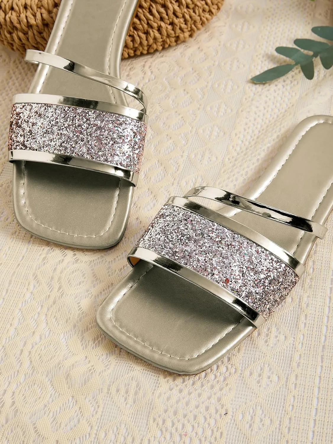 GORGLITTER Women's Sequin Flat Sandals Metallic Fashion Dressy Sandals
