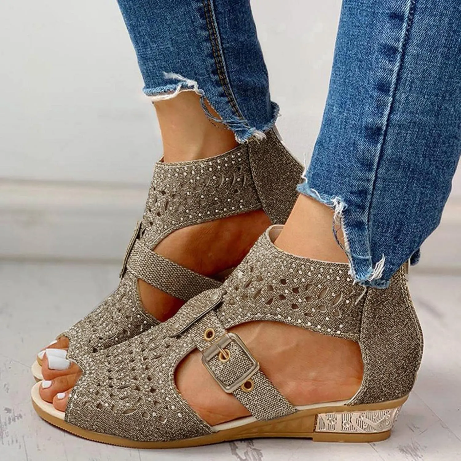 Hbeylia Flat Sandals for Women,Rhinestones Hollow Out Peep Toe Cross Strap Sandals for Womens Glitter Zipper Roman Gladiator Sandals Shoes Summer Casual Daily Sandals