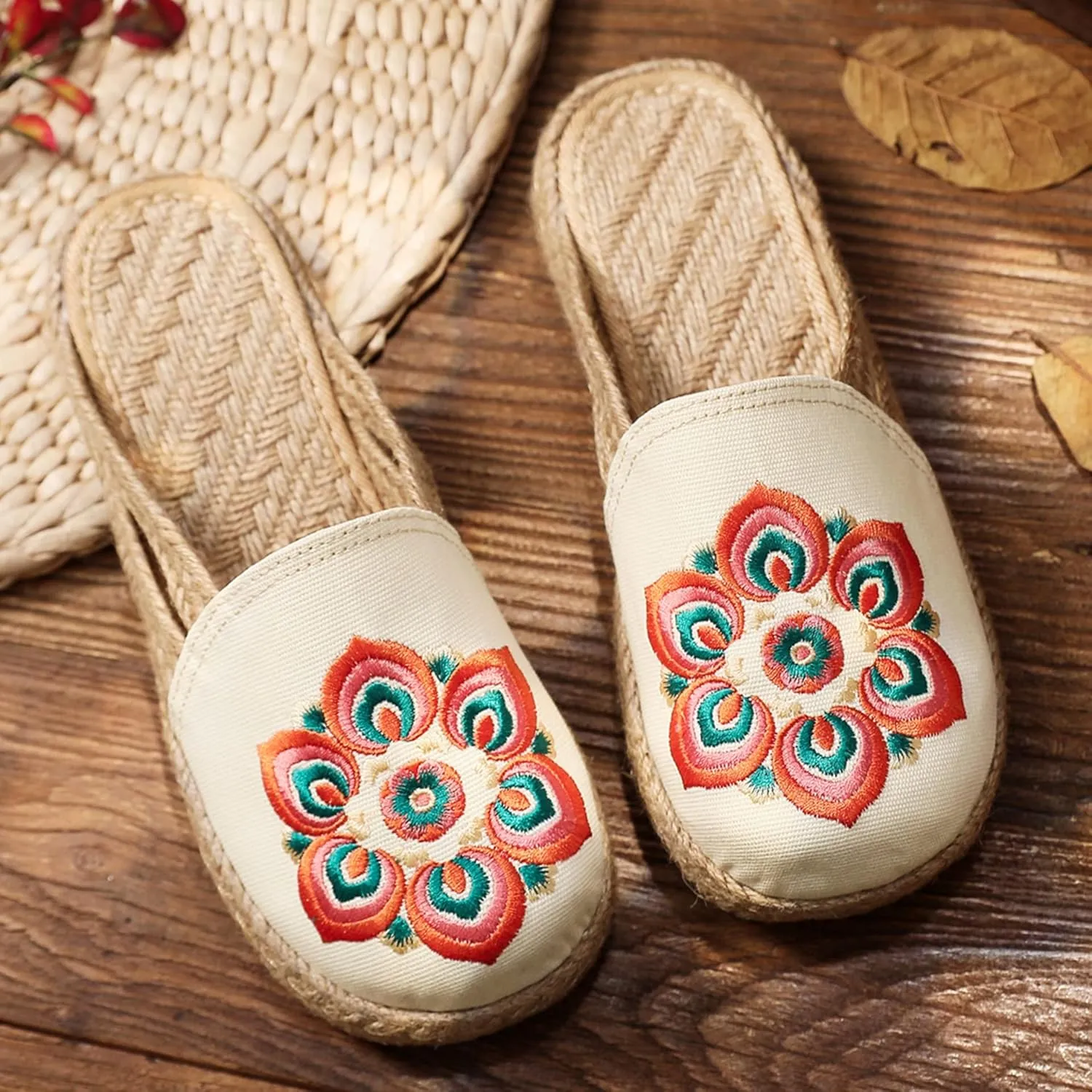 Hee grand Women's Embroidered Espadrilles Slip On Mule Slippers Ethnic Style Cotton and Linen Flats Retro Chinese Style
