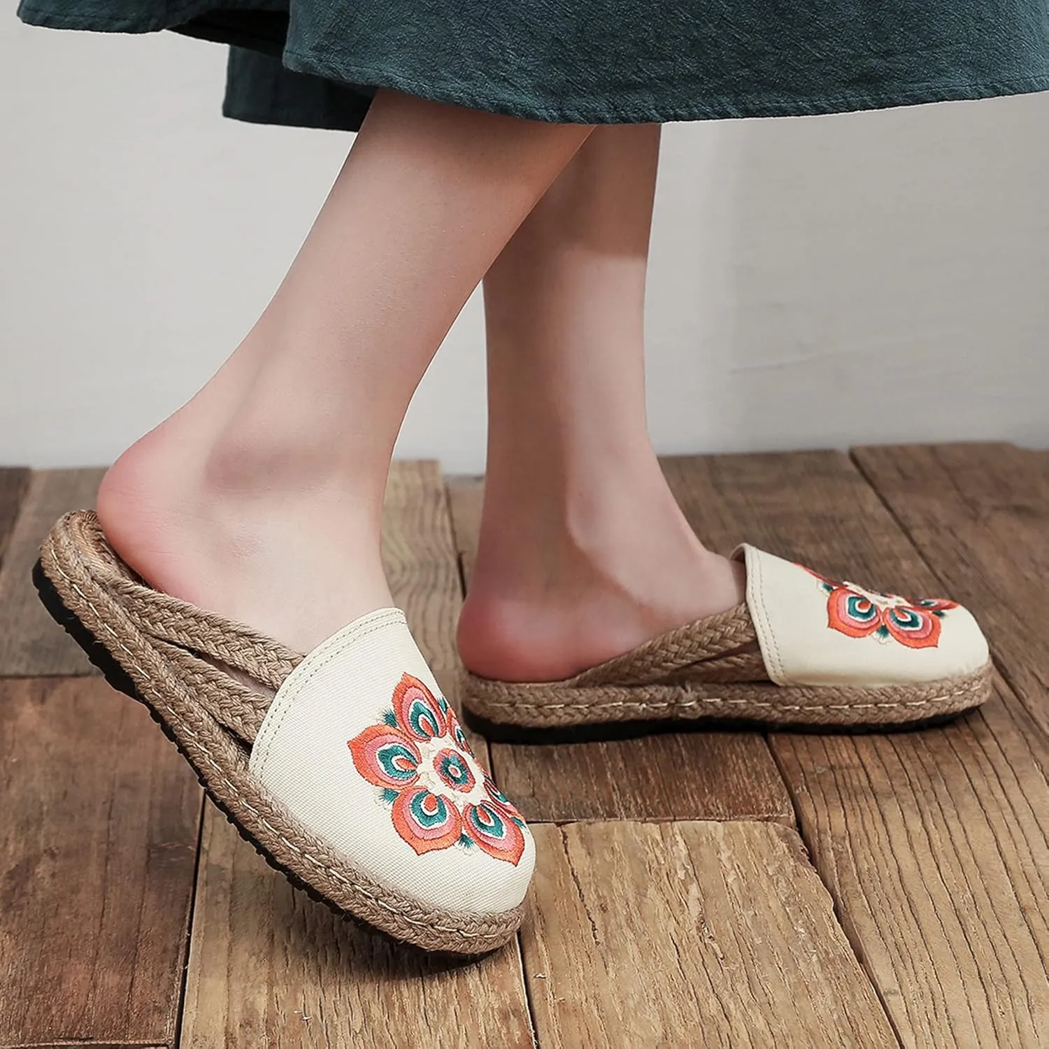 Hee grand Women's Embroidered Espadrilles Slip On Mule Slippers Ethnic Style Cotton and Linen Flats Retro Chinese Style