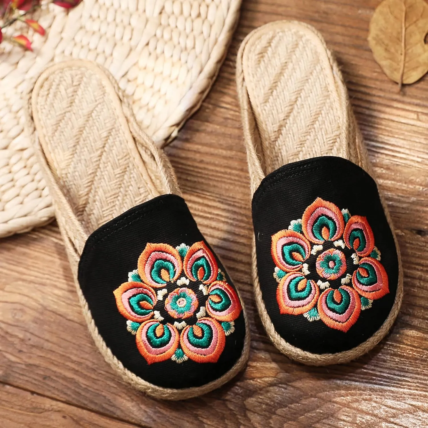 Hee grand Women's Embroidered Espadrilles Slip On Mule Slippers Ethnic Style Cotton and Linen Flats Retro Chinese Style