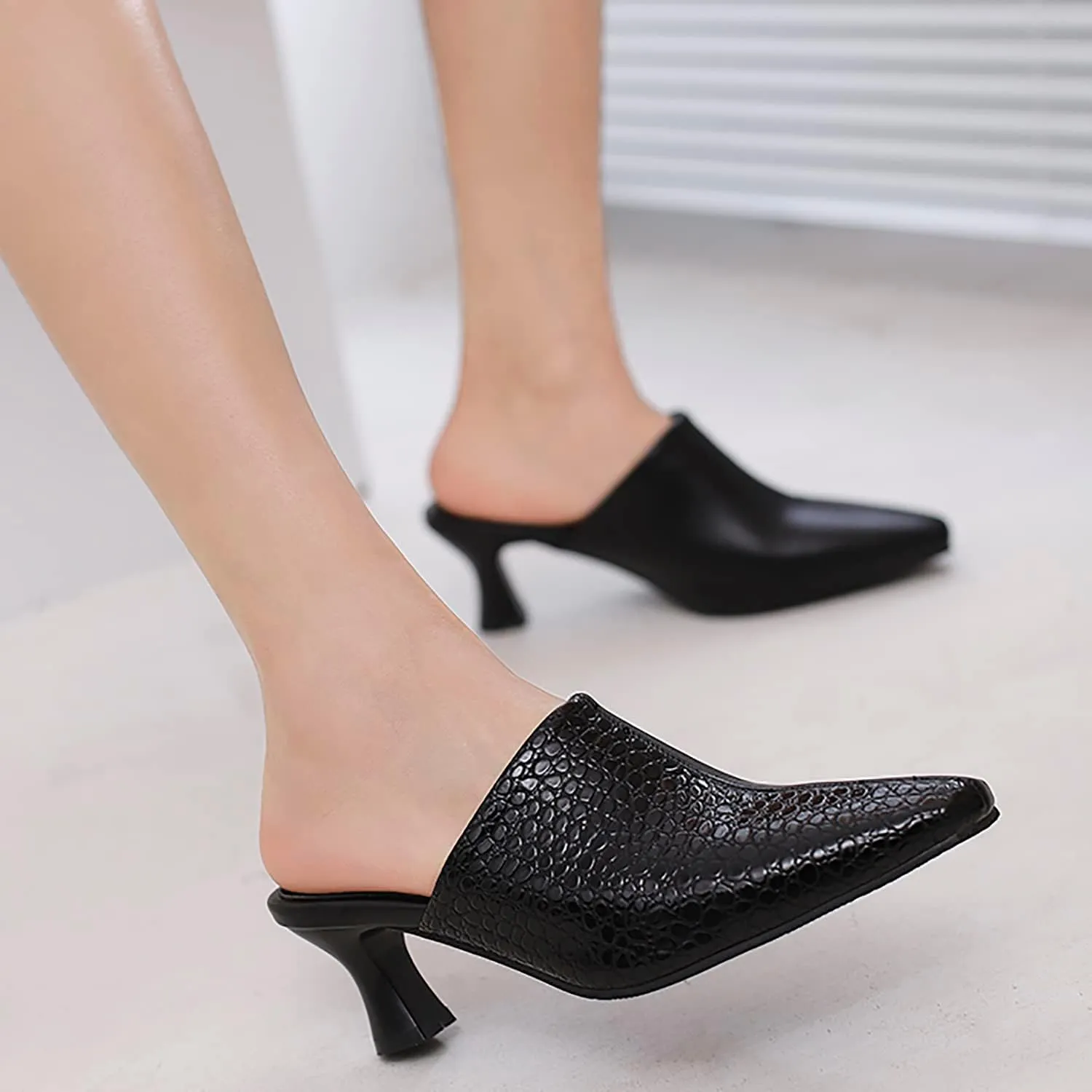 LEHOOR Women Closed Toe Kitten Heel Mules Two Toned Slip On Square Toe Mule Heels Animal Print 2 Inch Mid Chunky Heel Slide Sandals Backless Dress Heeled Slides Fashion Casual Office Party 4-15 M US
