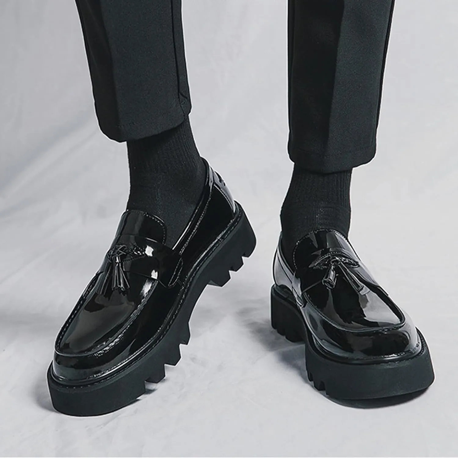 Men's Black Soft Patent Leather Platform Chunky Heel Loafers Fashion Tassel Business Casual Formal Work Shoes Non-Slip Lug Sole Slip-On Penny Loafers