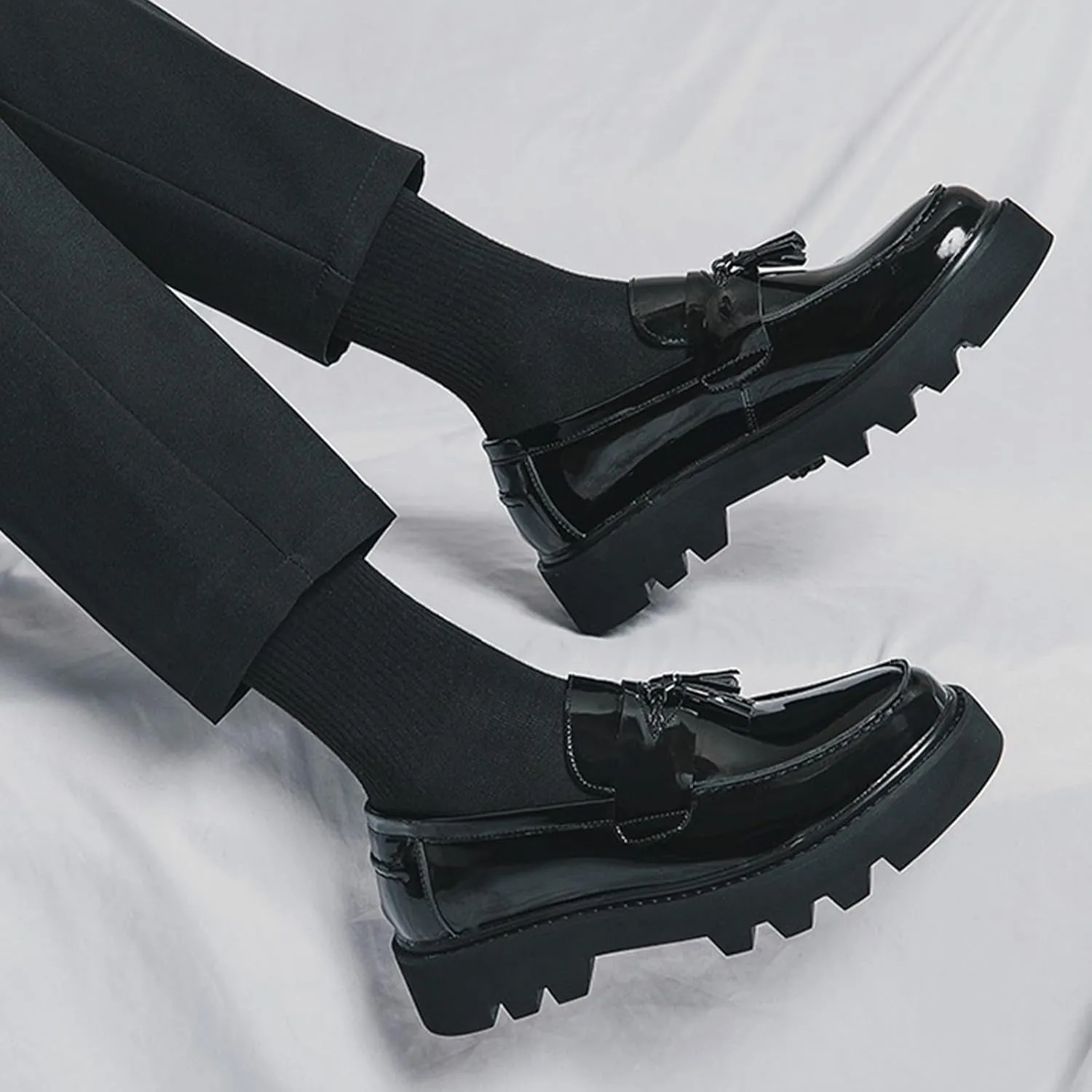 Men's Black Soft Patent Leather Platform Chunky Heel Loafers Fashion Tassel Business Casual Formal Work Shoes Non-Slip Lug Sole Slip-On Penny Loafers