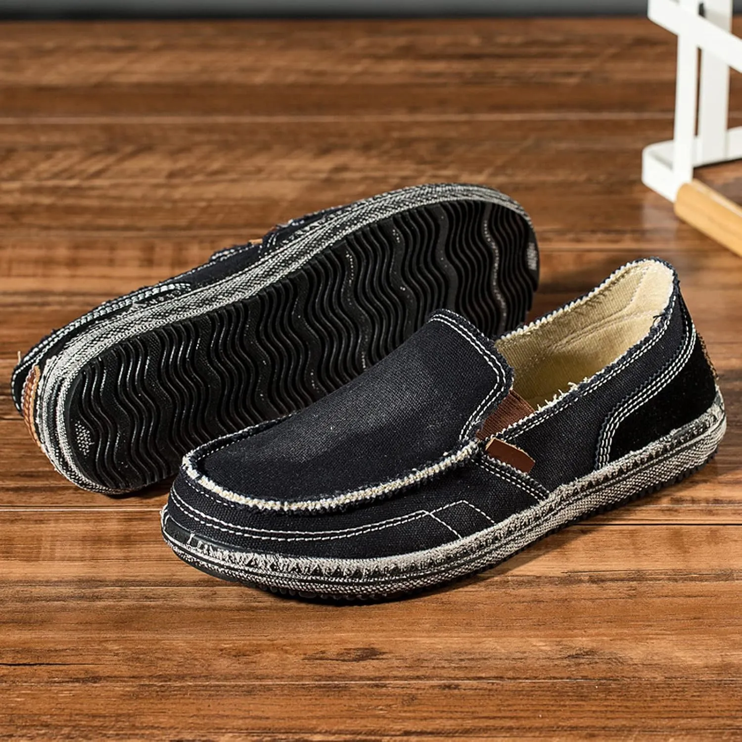 Men's Canvas Slip on Loafers Lightweight Breathable Cloth Shoes Vintage Boat Shoes Casual Flat Loafer Outdoor Walking Sneakers