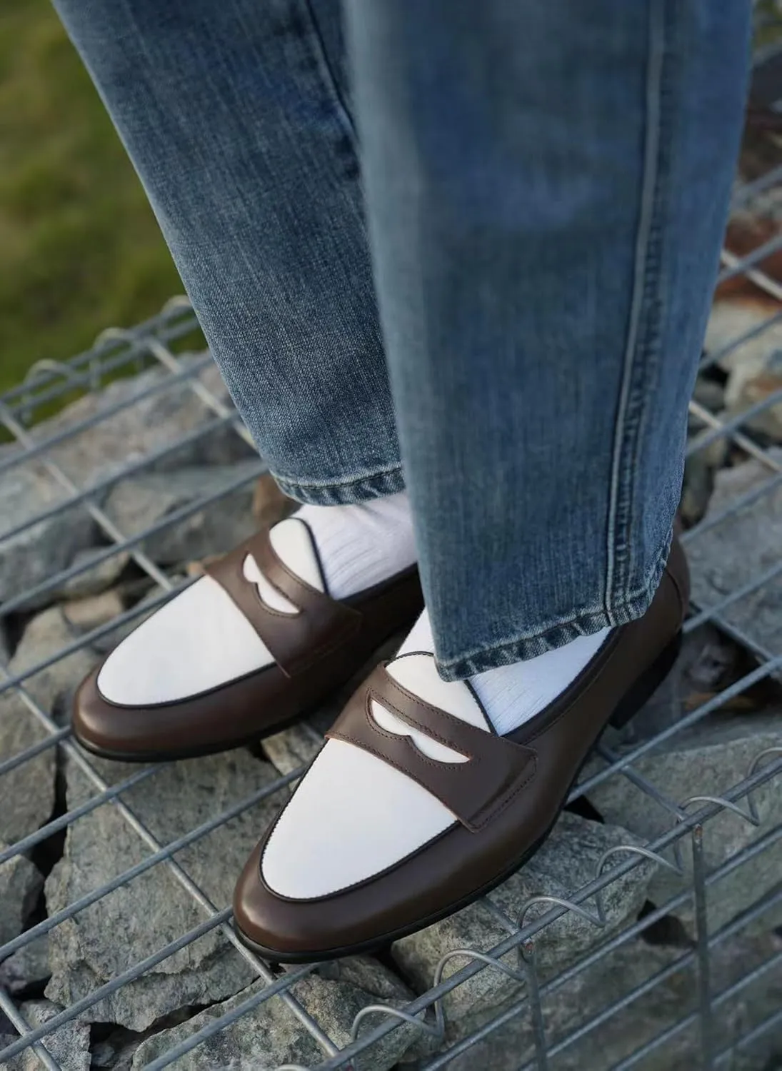 Mens Penny Loafers Slip On Causal Dress Shoes Fashion Modern Genuine Leather Two Tone Suit Shoes Prom Wedding Business MocasinesTuxedo Shoes for Men