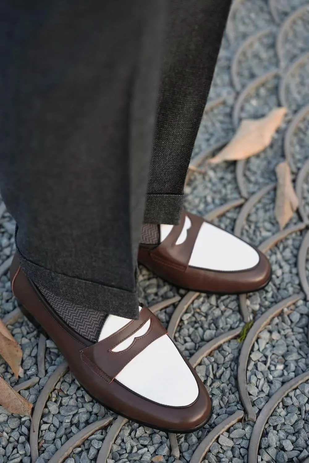 Mens Penny Loafers Slip On Causal Dress Shoes Fashion Modern Genuine Leather Two Tone Suit Shoes Prom Wedding Business MocasinesTuxedo Shoes for Men