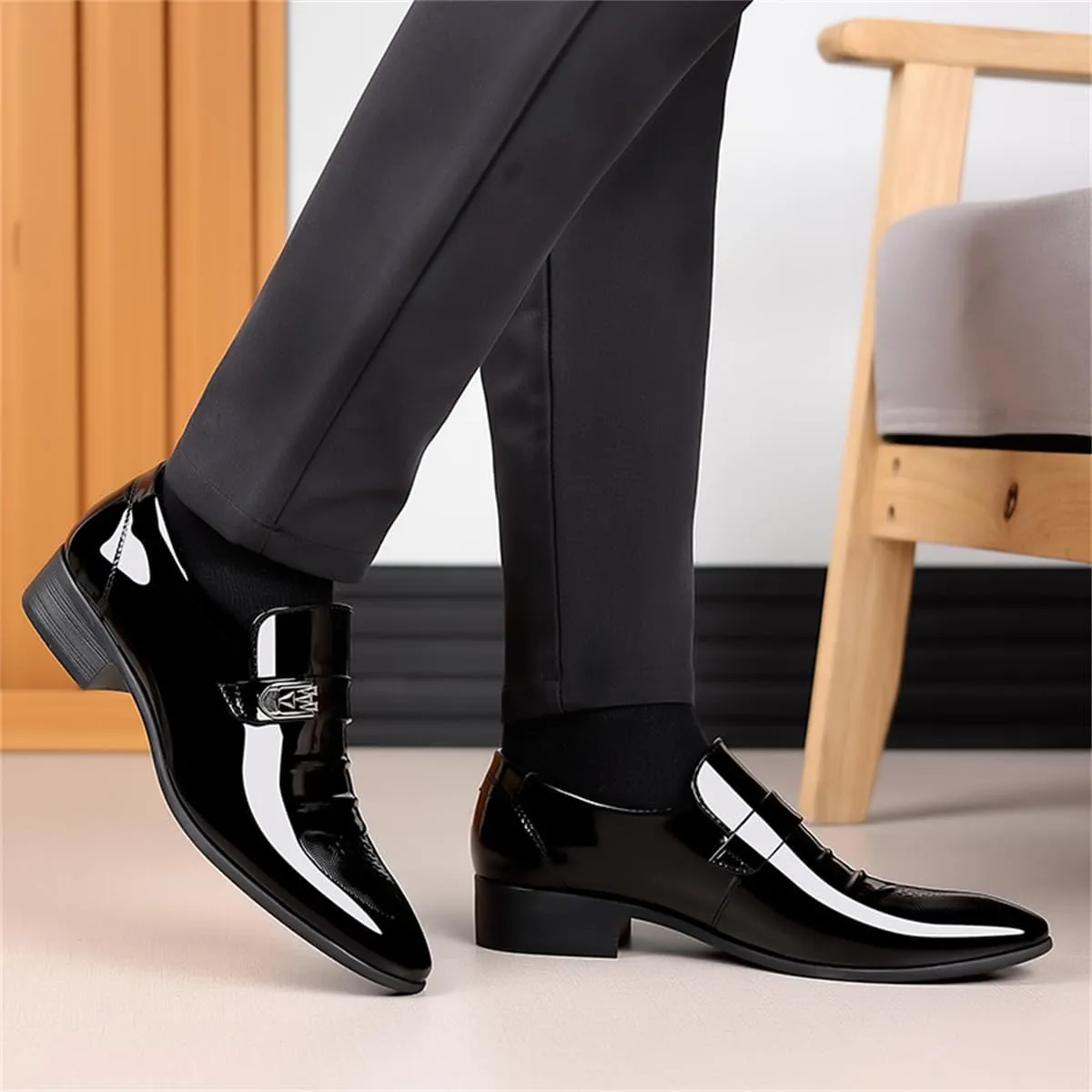 Men's Retro Patent Leather Slip On Dress Shoes Formal Business Oxford Pointed Toe Loafers for Men