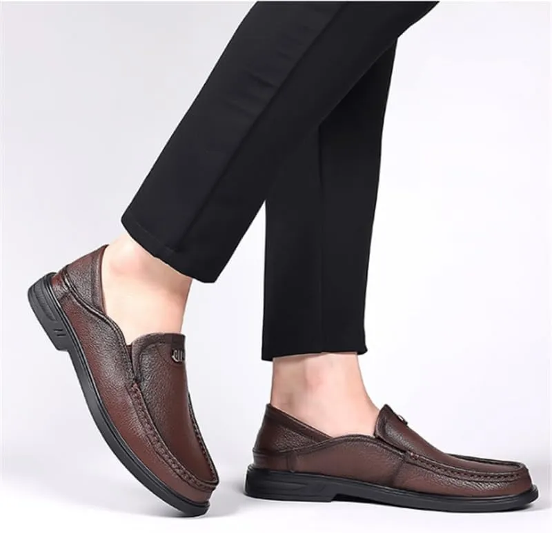 Men's Slip On Shoes Shoes Casual Leather Shoes Soft Sole Loafers Men Versatile Round Shoes Wear-Resistant