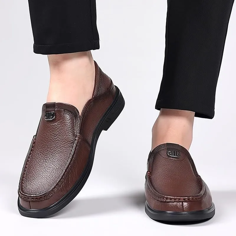 Men's Slip On Shoes Shoes Casual Leather Shoes Soft Sole Loafers Men Versatile Round Shoes Wear-Resistant