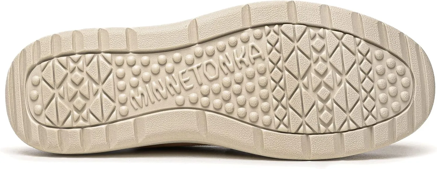 Minnetonka Women's Discover Classic Moc