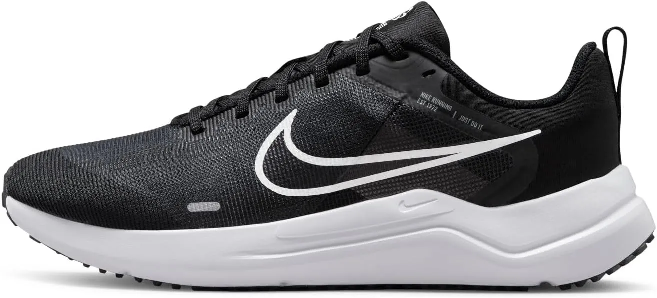 Nike Women's Low-Top Sneakers, Black White Smoke Grey Pure Platinum, 6