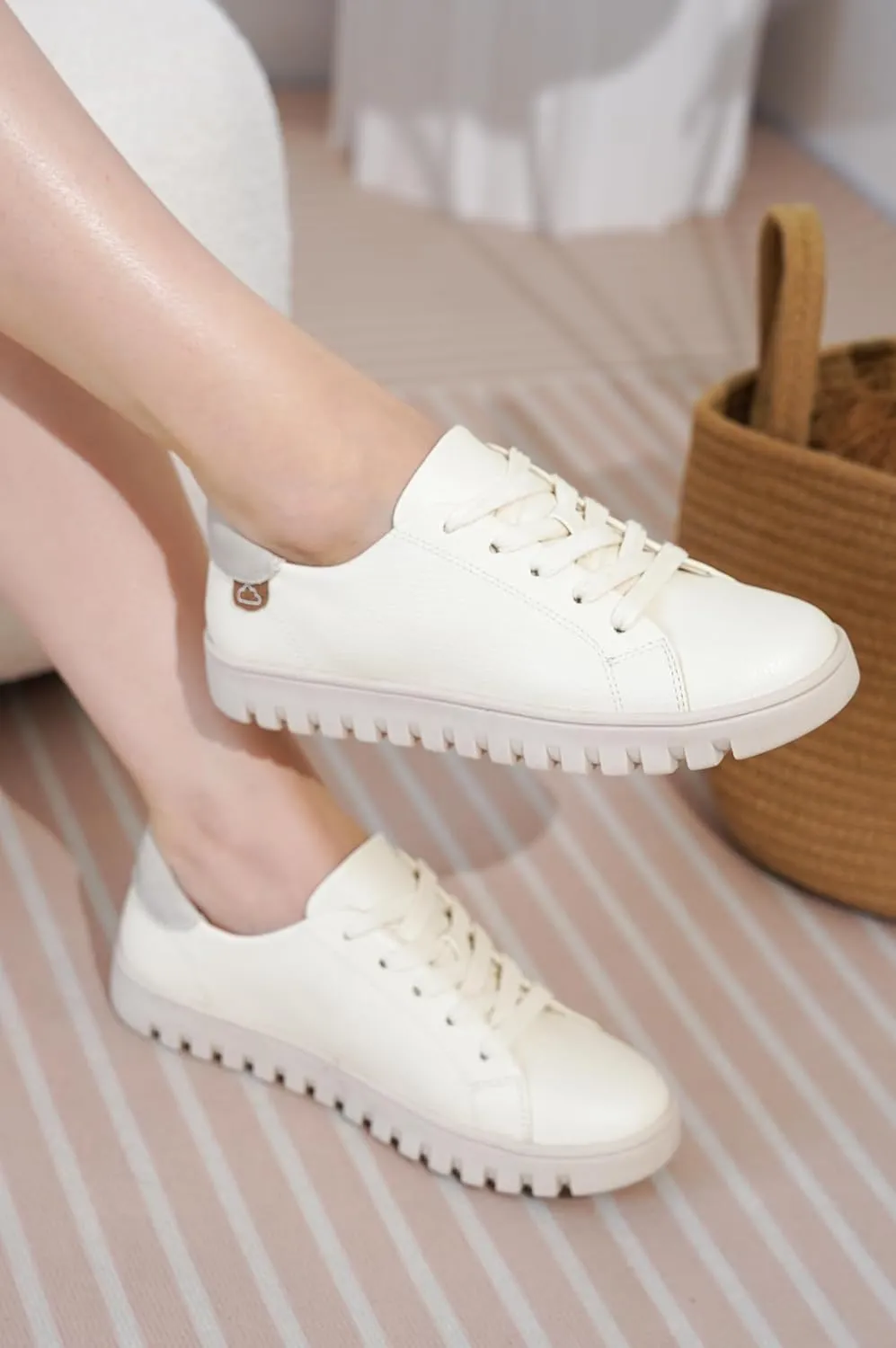 Project Cloud Platform Sneakers for Women - Non Slip Womens Sneakers with Memory Foam - Lightweight Lace Up Summer Shoes for Women for 2025 (Paisley)