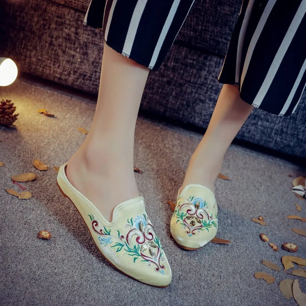Qhome Women's Chinese Floral Embroidery Pointed-Toe Comfortable Satin Casual Mules Slippers Shoes