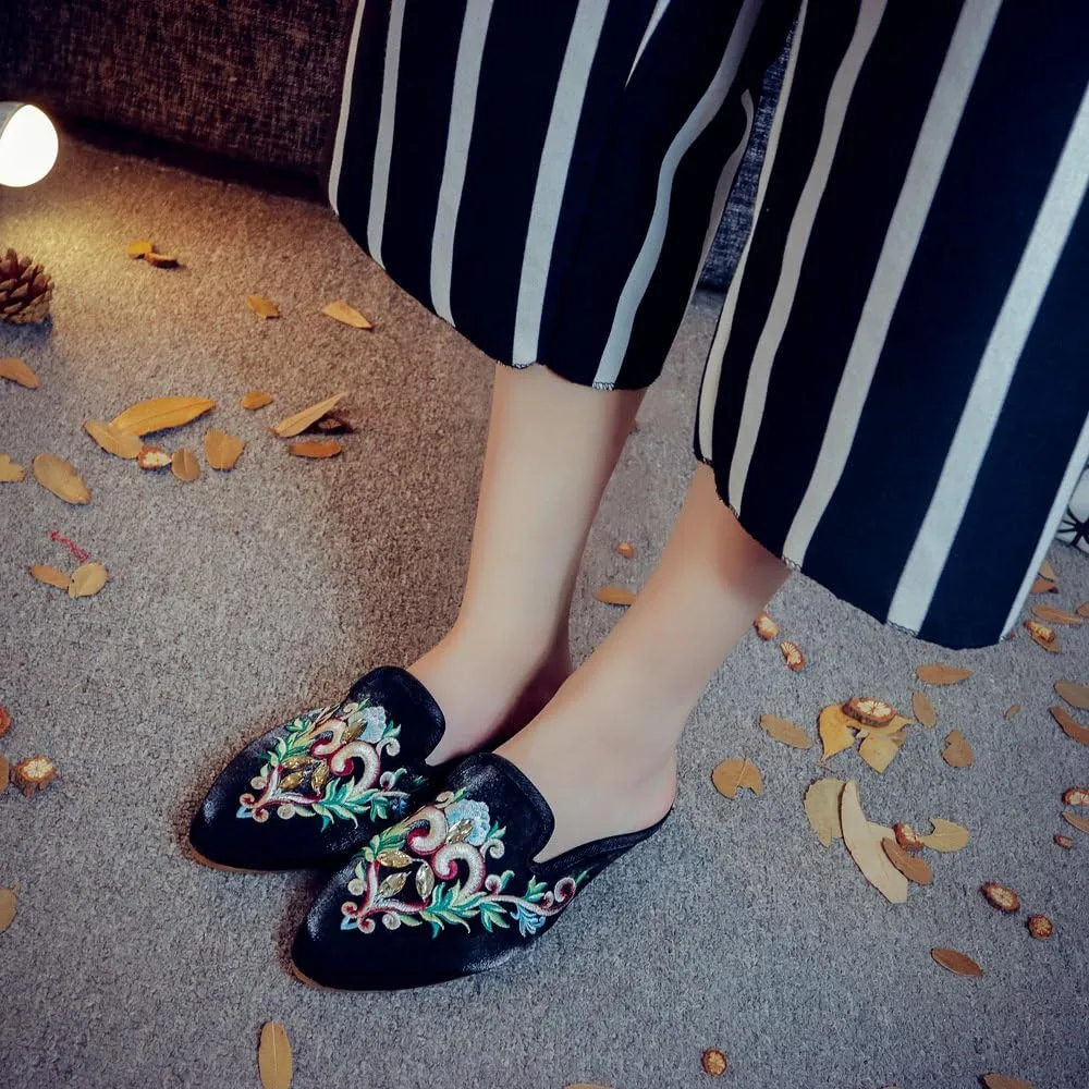 Qhome Women's Chinese Floral Embroidery Pointed-Toe Comfortable Satin Casual Mules Slippers Shoes
