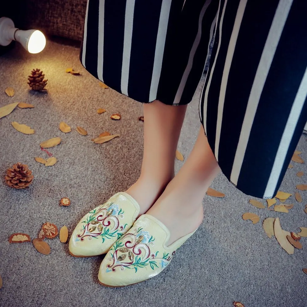 Qhome Women's Chinese Floral Embroidery Pointed-Toe Comfortable Satin Casual Mules Slippers Shoes