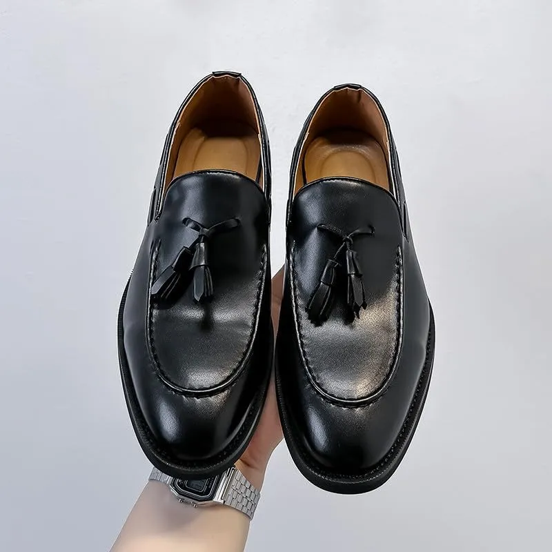 Santimon Men’s Leather Moc Toe Tassel Loafers – Anti-Slip Rubber Sole Lightweight Slip-Ons for Weddings, Office & Formal Events