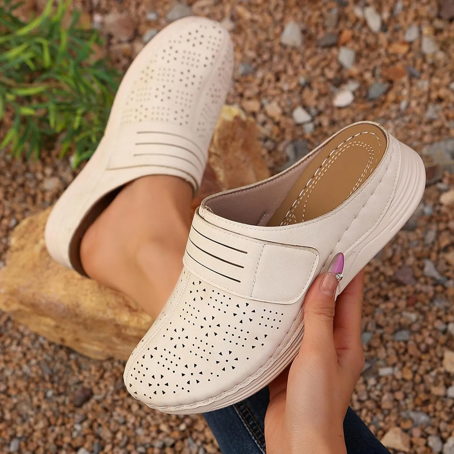 Summer Clogs for Women Comfortable Arch Support Closed Toe Clogs Casual Non Slip Orthopedic Slippers Breathable Mesh Walking Mules Backless Low Wedge Slip on Shoes