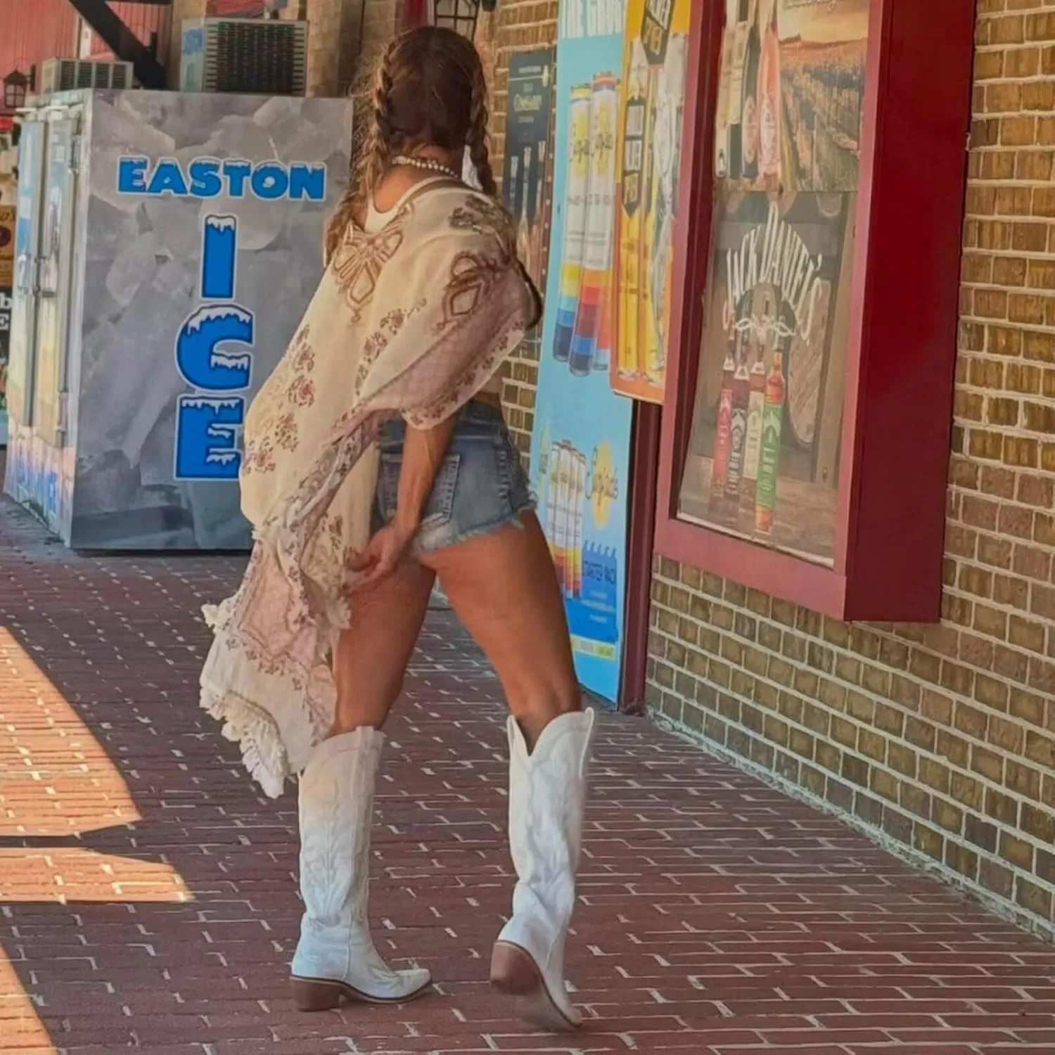 vimitty Fashion Embroidered Western Cowboy Boots for Women Ankle High Western Mid Calf Chunky Heel Pointed Toe Country Boots