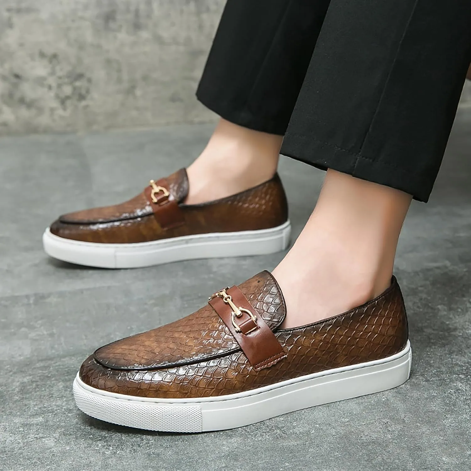 WENOREG Men's Crocodile Slip On Loafers,Fashion Pointed Toe Patent Leather Metal Buckle Comfortable Casual Walking Shoes Business Work Office Dress Moccasins Sneakers