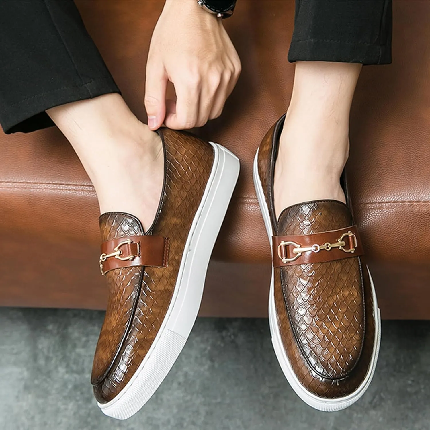 WENOREG Men's Crocodile Slip On Loafers,Fashion Pointed Toe Patent Leather Metal Buckle Comfortable Casual Walking Shoes Business Work Office Dress Moccasins Sneakers