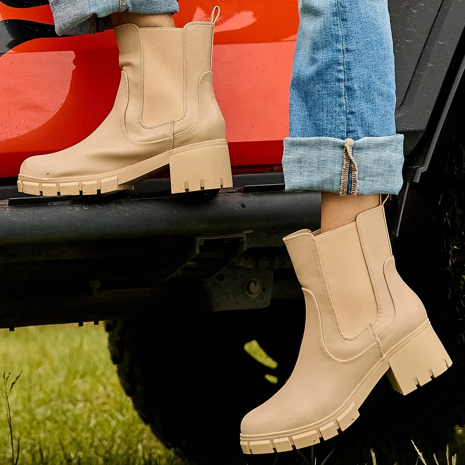 Women's Chelsea Boots Lug Sole Chunky Heel Slip on Ankle Booties
