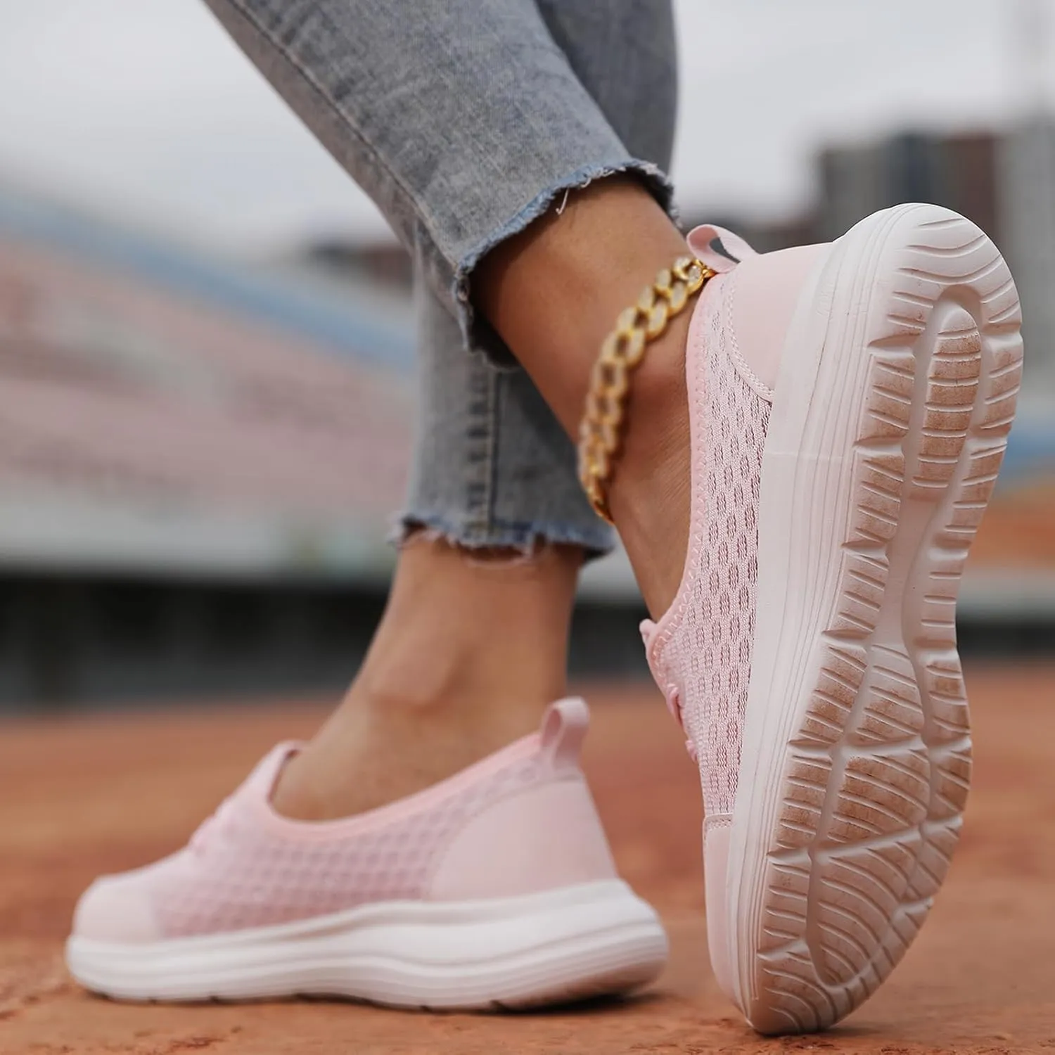 Womens Loafers Slip On Shoes Low Top Fashion Sneakers Breathable Slip On Arch Support Non-Slip Shoes Casual Walking Shoes