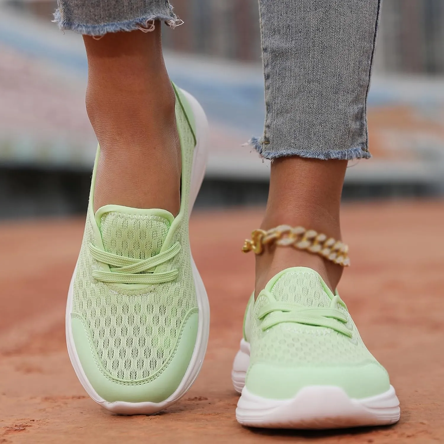 Womens Loafers Slip On Shoes Low Top Fashion Sneakers Breathable Slip On Arch Support Non-Slip Shoes Casual Walking Shoes
